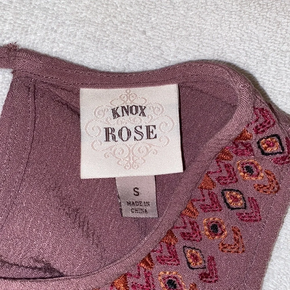 Knox Rose sleeveless blouse boho high/low embroidered tiered look size Small - Picture 5 of 7